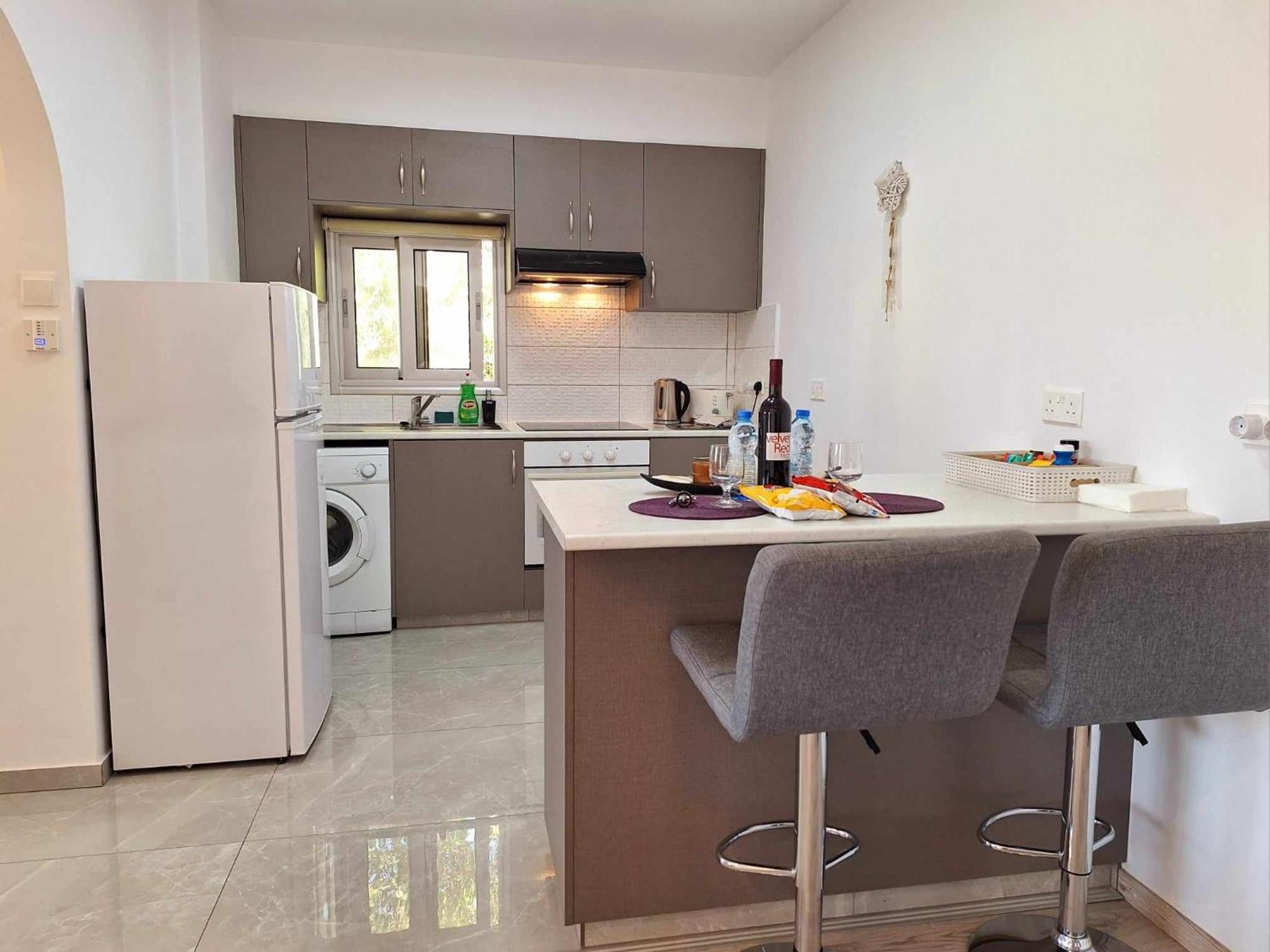 Charming Holiday Retreat Kato Paphos Apt 400M To The Beach Екстер'єр фото